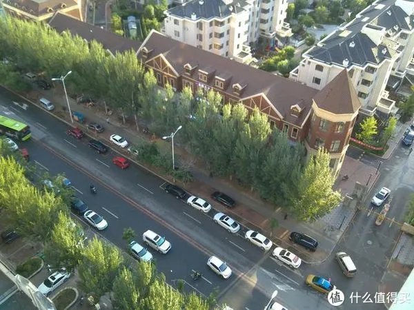 靠意念飞行到底有多玄乎？亲身体验UDrone意念无人机