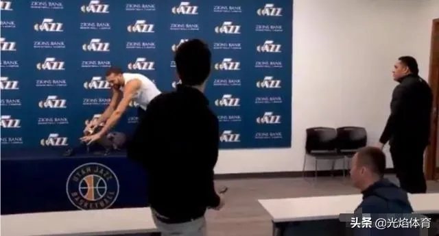 NBA球星杜兰特确诊,他的哥哥是否应该就此前公开指责戈贝尔道歉呢?