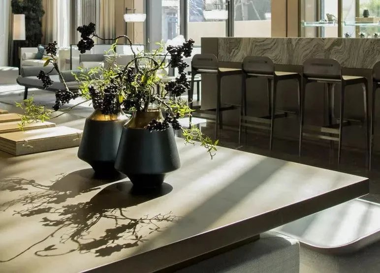 黄鹤楼中吹玉笛，江城五月落梅花的武汉，自古就被誉为“江城”，...