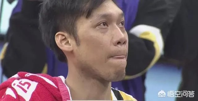 比赛还剩1分钟，林志杰下场，阿不都沙拉木鼓掌欢送，你怎么看？