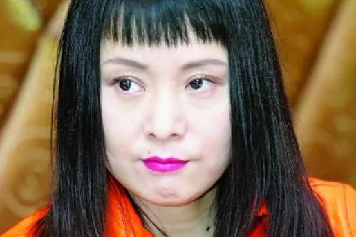 安雯因《红楼梦》走红，不料丈夫狱中去世，如今患重病生活潦倒，你怎么看？