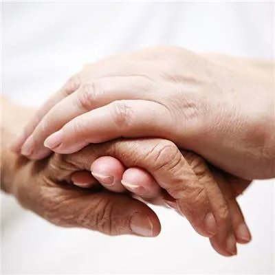 年轻人手抖是什么原因