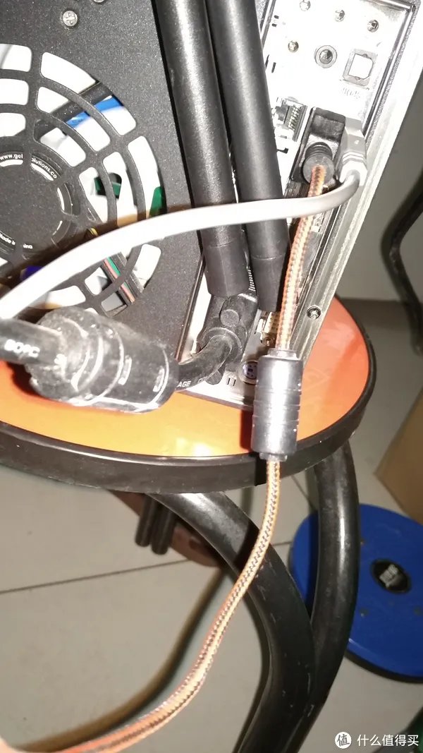 万由 U-NAS 硬件改造，不一样的高级玩法