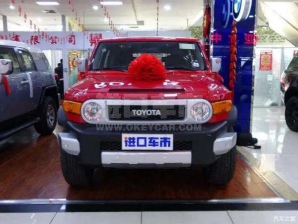 FJ酷路泽 你看它像大玩具 其实它是低调装酷