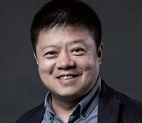 主持人马东自曝曾姐弟恋 女方年长十岁是启蒙者