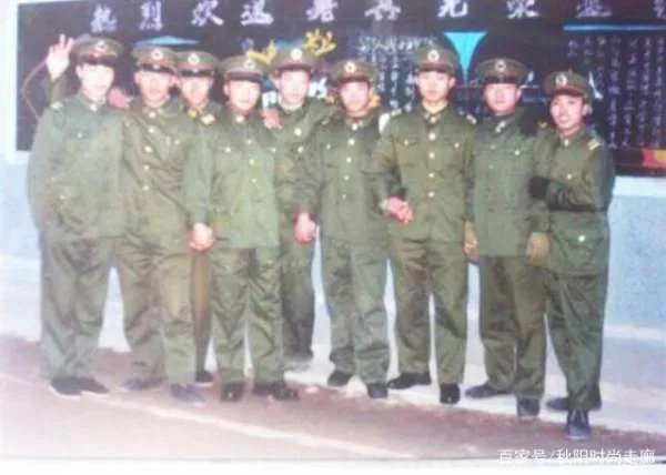 战友聚会通知了,没有参加聚会的这些人是什么心态呢?