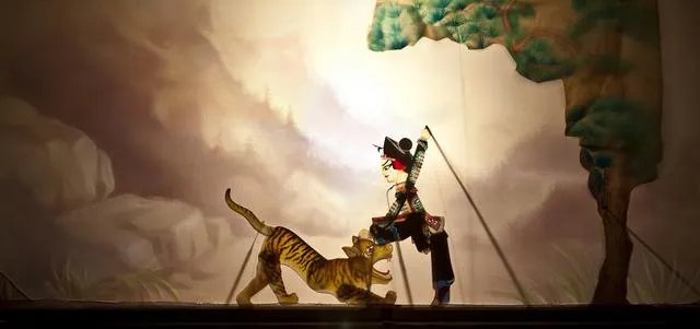 你还知道中国的其他传统艺术吗？请围绕什么真什么啊？写一段话，注意运用恰当的修辞手法，50字。