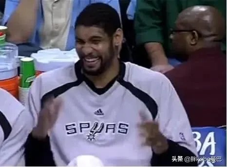 看一眼马刺替补席扭头就跑, 小学生用生命演绎装X, 结果呢?