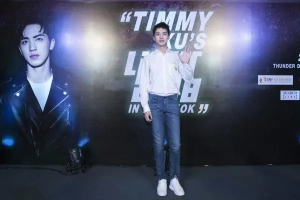 许魏洲曾获“2018华人杰出青年歌手”奖,他在流量小生中处于什么水平?