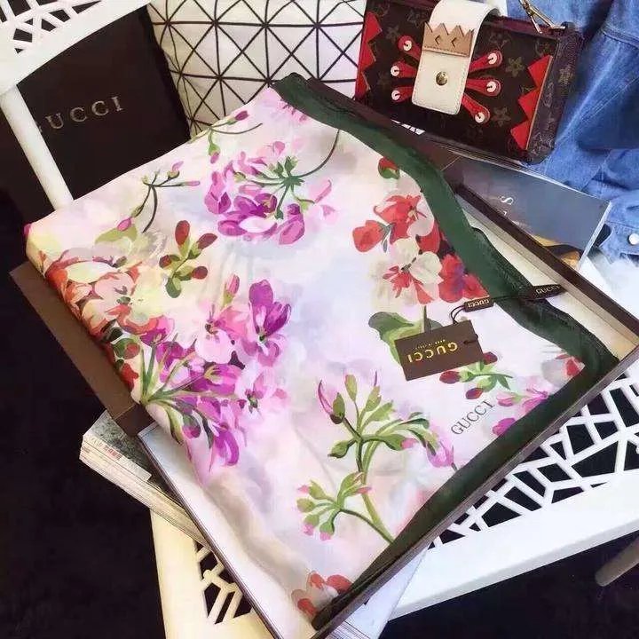 高档丝巾品牌排行榜2017 高档的丝巾品牌有哪些