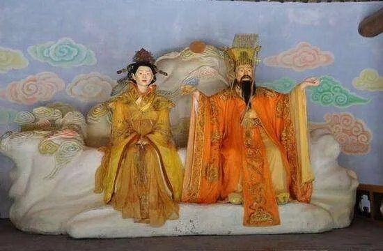 王母娘娘是玉帝的老婆还是母亲呢？