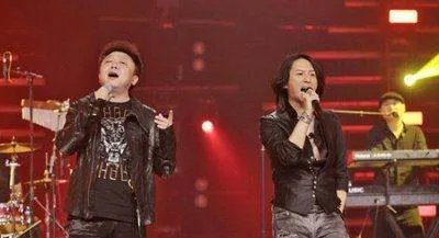 相声界的大佬于谦老实喜欢摇滚，他的摇滚水平怎么样？