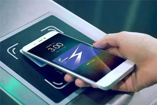 全球首个“无现金国家”，竟然不是中国，这个国家是如何做到全国无现金的？