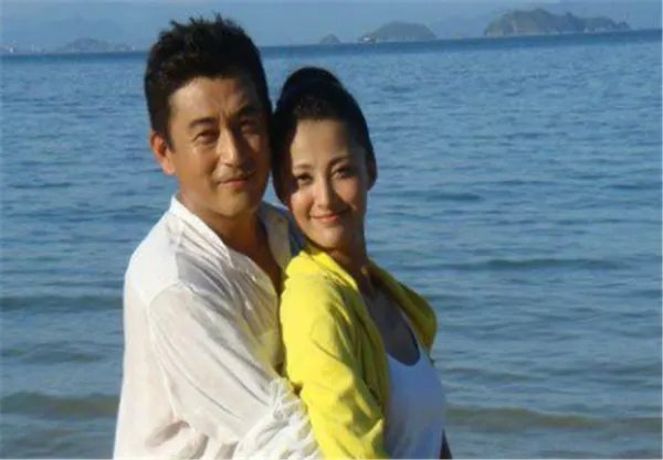 张歆艺曾对多个男人动情，情史混乱的她到底有何魅力？