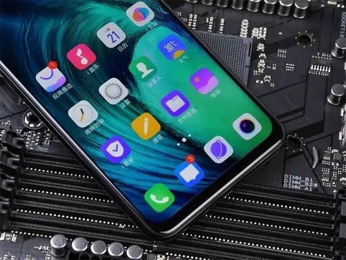 深挖极点全面屏 vivo Z5x竟有如此技术含量