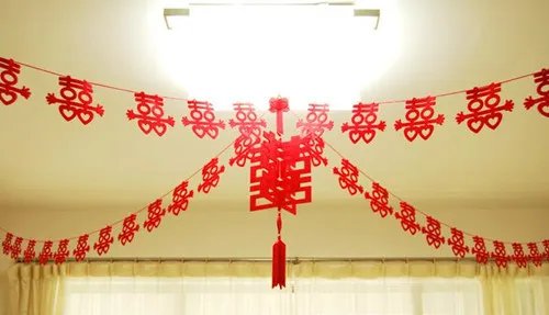 婚房彩带布置图片 彩带如何布置婚房