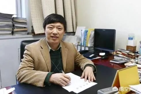 《环球时报》总编辑胡锡进称“不觉得杜嘉班纳这家公司有辱华的动机”，你如何评价？