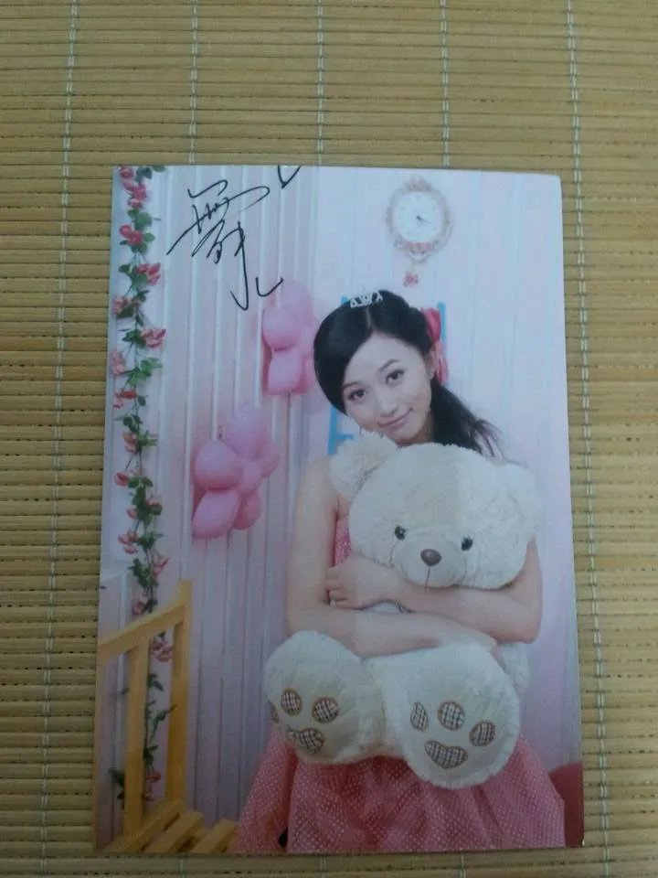 谁有DOTA解说舞儿的照片，个人非常喜欢舞儿妹子，跪求！！！