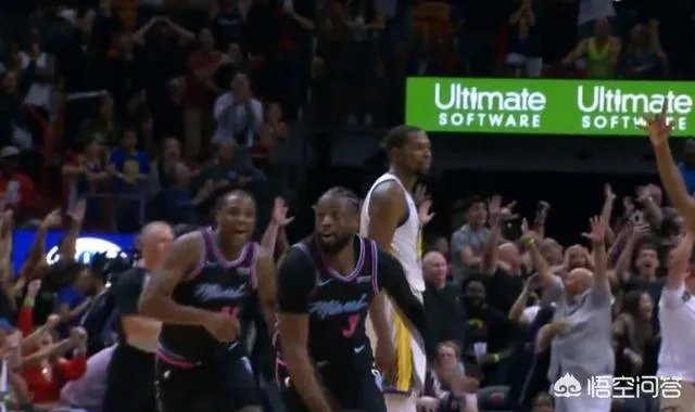 勇士和热火比赛中，韦德投出绝杀球之后，杜兰特还特意让出落脚空间，你怎么看？