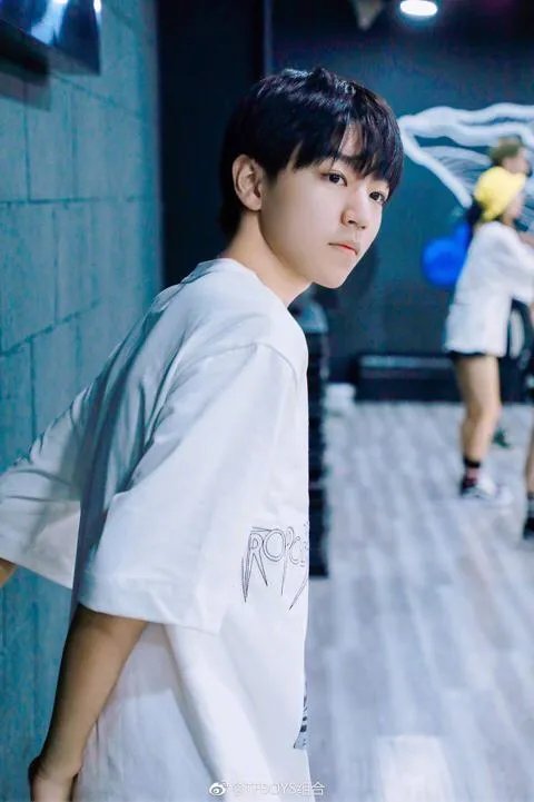 TFBOYS四周年演唱会直播在哪可以看，什么时候？