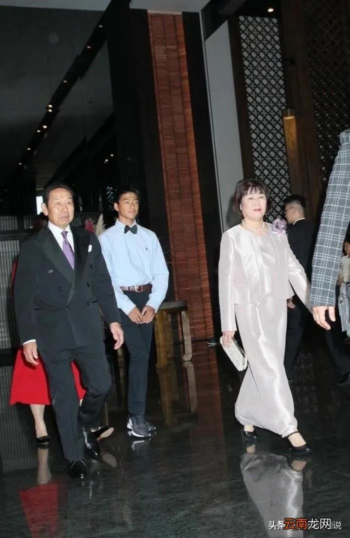 黑泽良平父母显得异常感性 黑泽良平家世很厉害吗