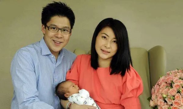 郭晶晶为何能深的霍启刚的宠爱,郭晶晶究竟有何品质?