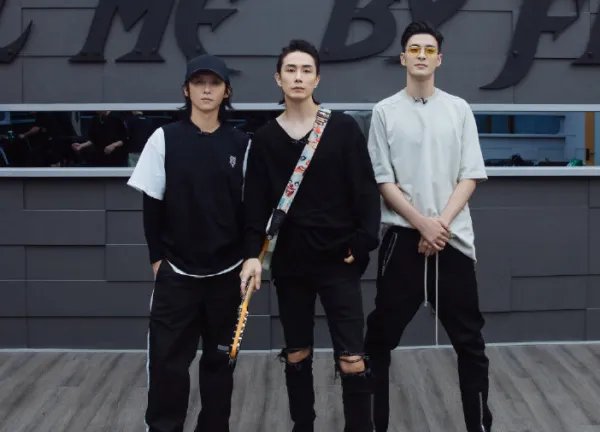 《披荆斩棘的哥哥》，其中有哪几位哥哥已经结婚了呢？