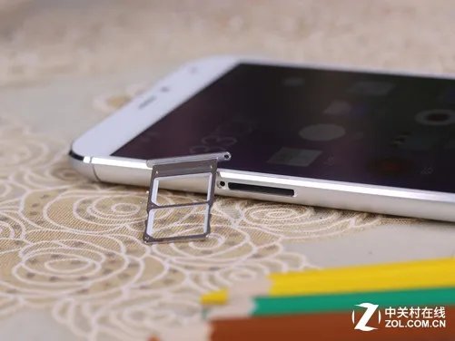 都是促销价 最高1799元实用智能机推荐