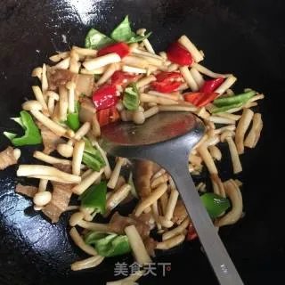 小炒白玉菇
