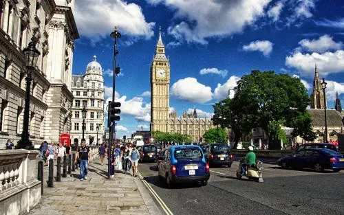 如何在英国买房