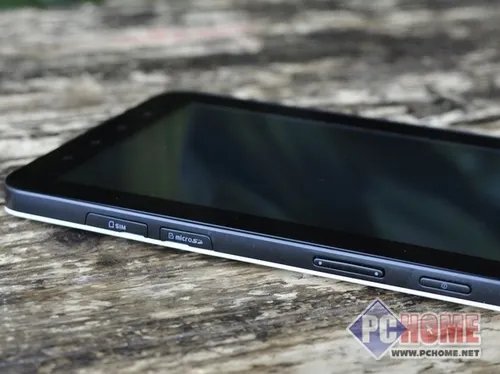 三星P1000评测 机身接口