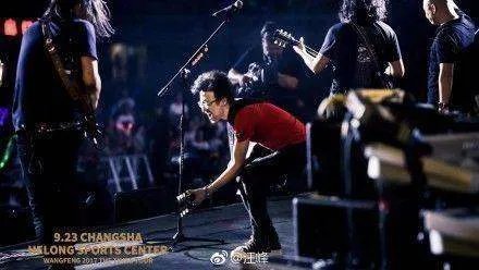 汪峰为什么不让旭日阳刚唱《春天里》?拜托了各位 谢谢