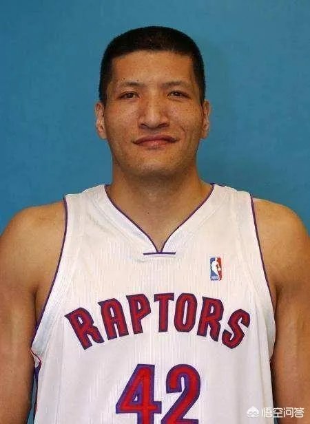 巴特尔当年用一只手将奥尼尔撂倒在地上，他当时到底用了多大的力气？有何依据？