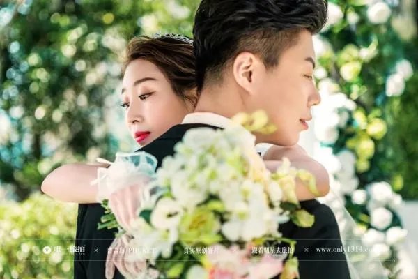 成都那些婚纱摄影靠谱点的，或者工作室，大家有没有合适的可以推荐的