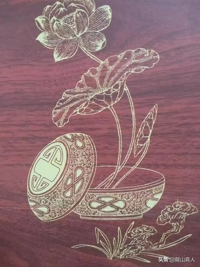 我花8000元买了三张国画,请内行点评一下,值吗?