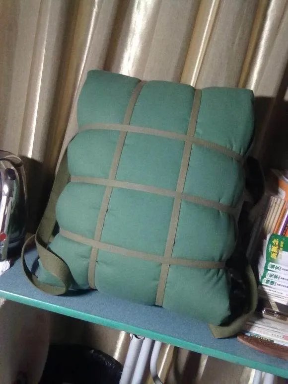 部队怎么打背包,求视频或图示