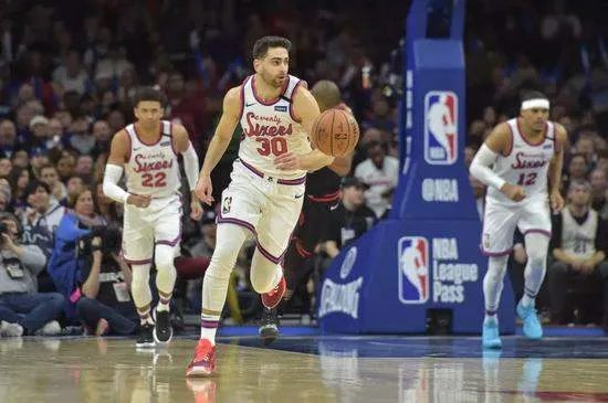 费城76人队的“死 亡 五 大”问题被谁解决了?