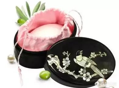 国内有哪些不起眼但是非常好用的的化妆品？