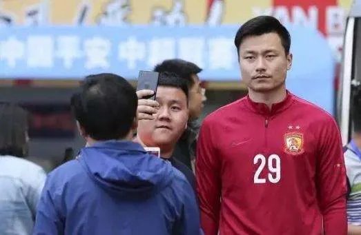 恒大队内薪酬是怎么排的?