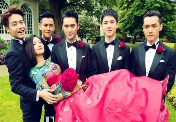 张歆艺曾对多个男人动情，情史混乱的她到底有何魅力？