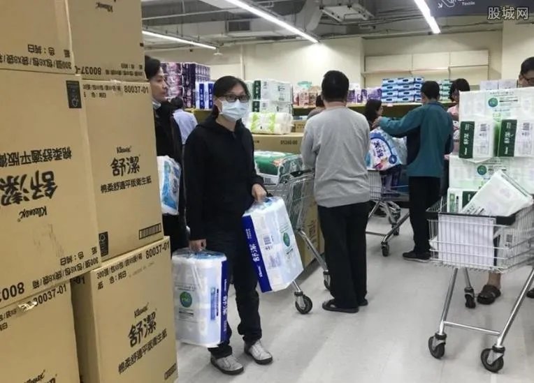 全民疯抢卫生纸 纸浆成本上涨将致卫生纸价格提升