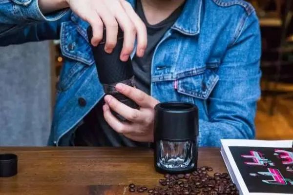 咖啡机怎么打奶泡