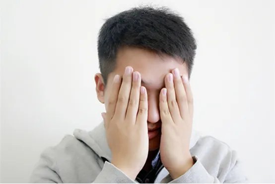 脸色发黑怎么回事