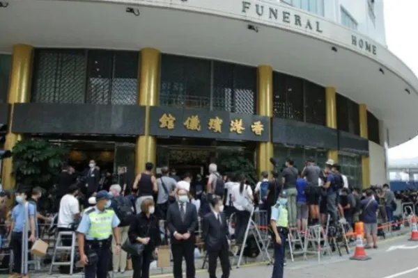 赌王何鸿燊丧礼如期举行却不下葬，这里面有什么讲究吗？