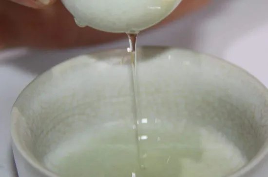 蛋清打不发怎么补救