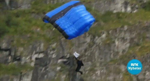 《碟中谍7》片场视频及片场照 阿汤哥悬崖跳摩托车