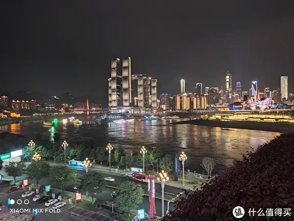 为什么说小米首款折叠屏只是个半成品？小米MIX FOLD优点缺点一文全解析