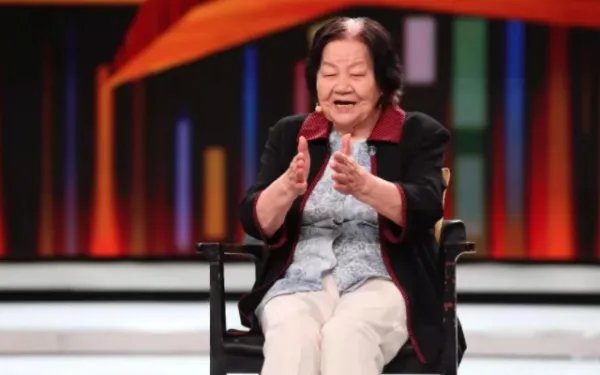 95岁女院士叶叔华鼓励女性打破“玻璃天花板”，你认可她的观点吗？