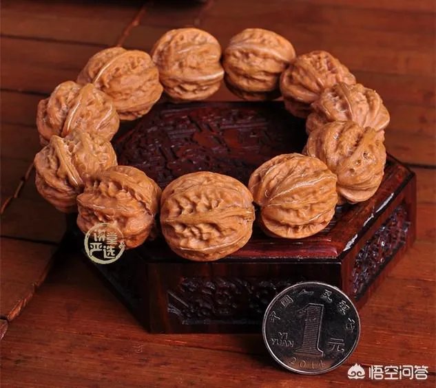 想盘玩核桃，是选小核桃好，还选麻核桃好？有什么区别？