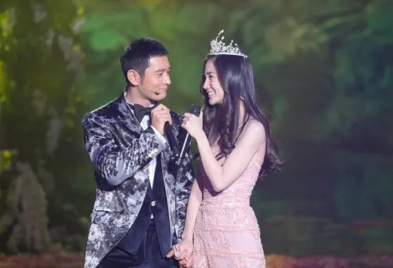 真离了!黄晓明杨颖结束7年婚姻,情变早有预兆,儿子该何去何从?